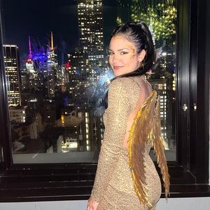 Gold dress. SHEIN. Size S